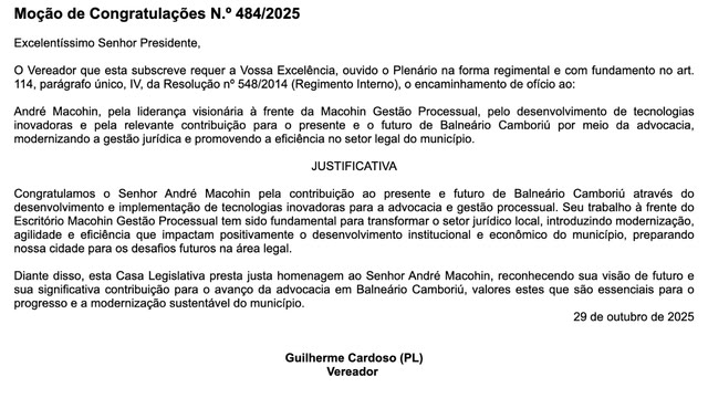 Trecho da Moção de Congratulações N.º 484/2025, da Câmara de Vereadores de Balneário Camboriú, a André Macohin